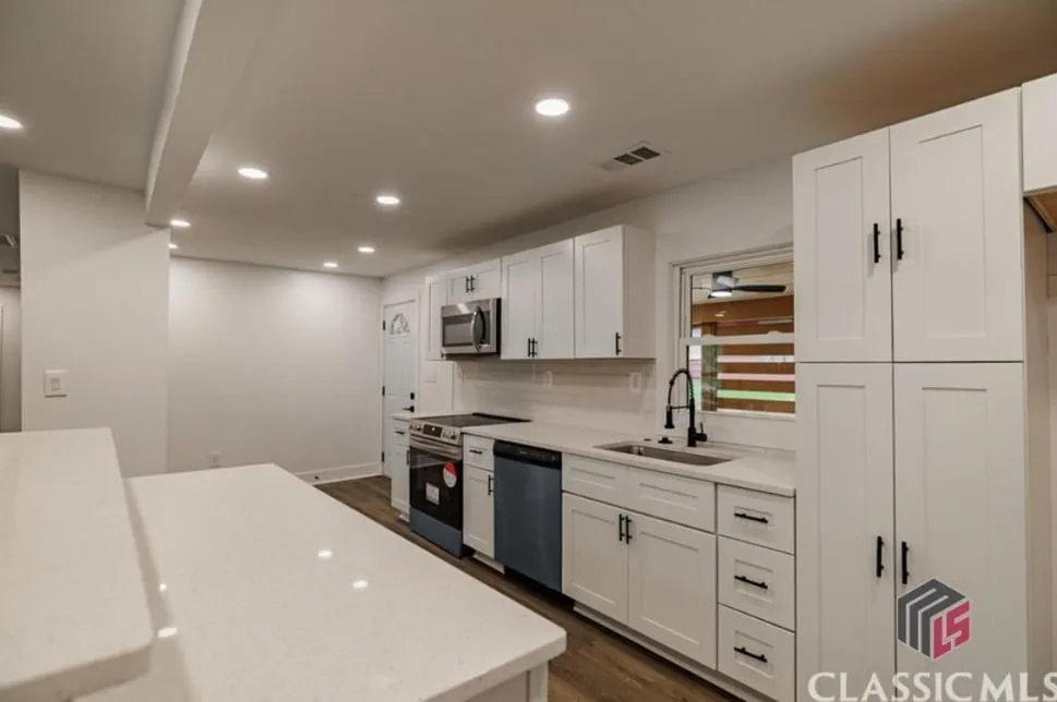 Gallery photos for Professional Light Fixture Installation Serving Metro Atlanta: Image #4
