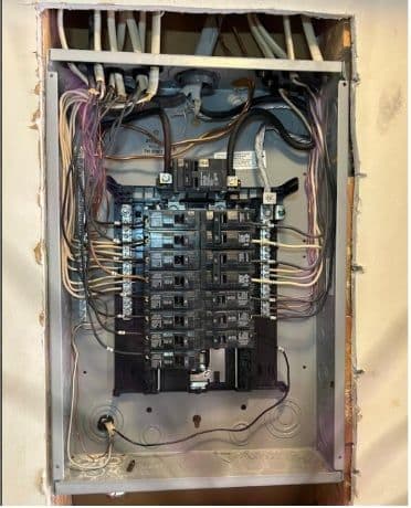 Gallery photos for Residential Electrical Panel Change-Out Done Right: Image #1
