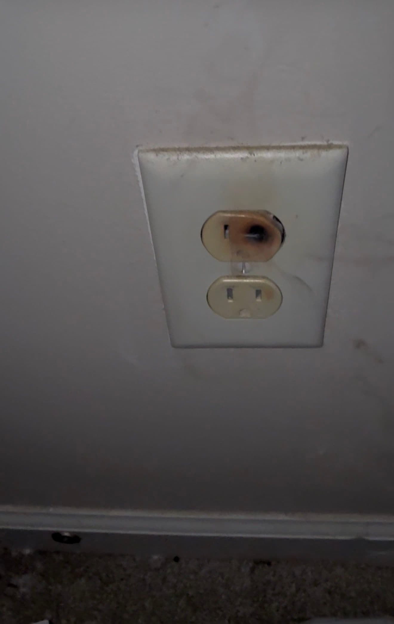 Gallery photos for Burned Outlet and Damaged Breaker - Here's What We Found: Image #1