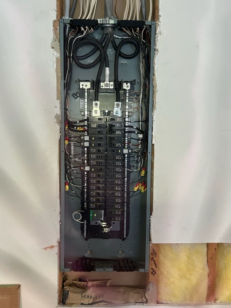 Gallery photos for Enhancing Home Safety with a Modern Electrical Panel Upgrade: Image #3